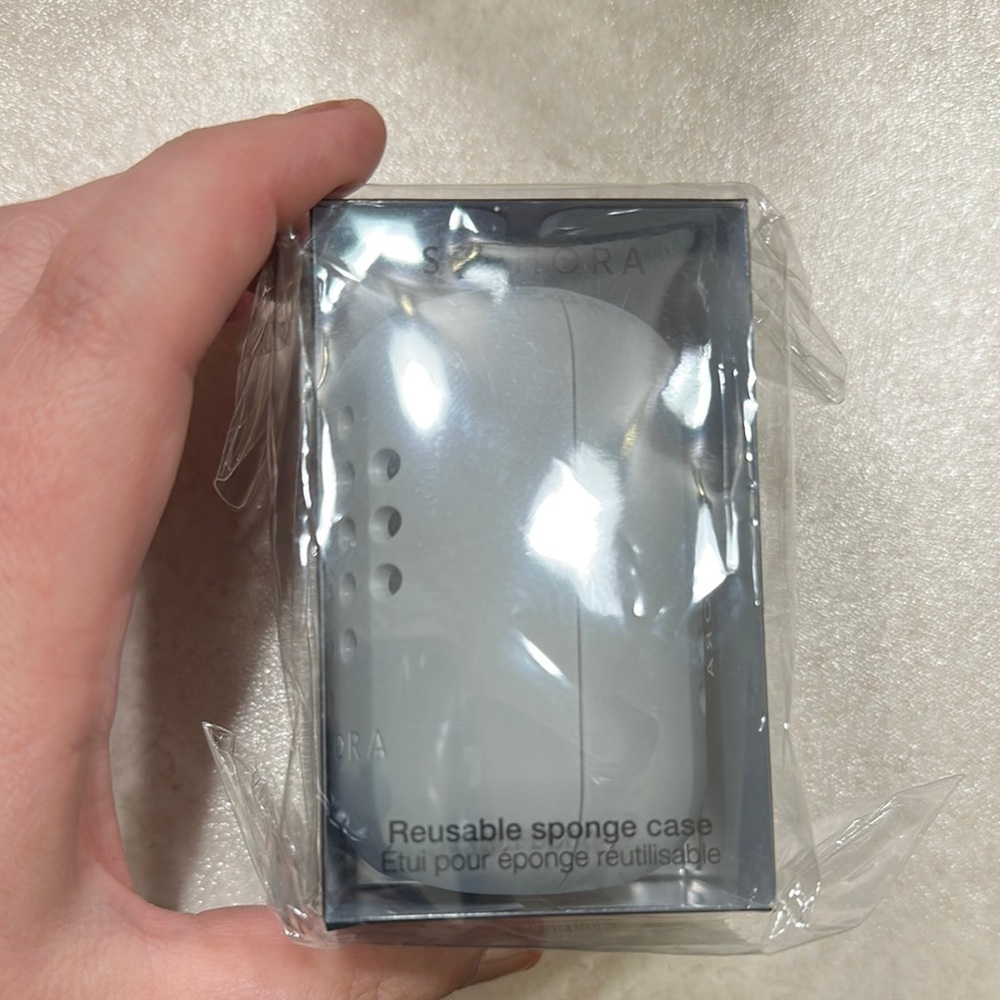 Sephora Silver Sponge Case Elegant Protection